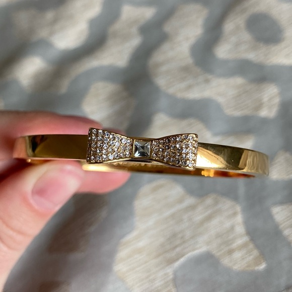 Kate Spade gold bow bangle - Picture 2 of 6
